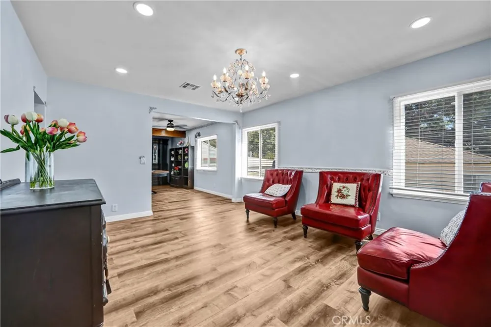 4308 Cloud Avenue La Crescenta, CA 91214
