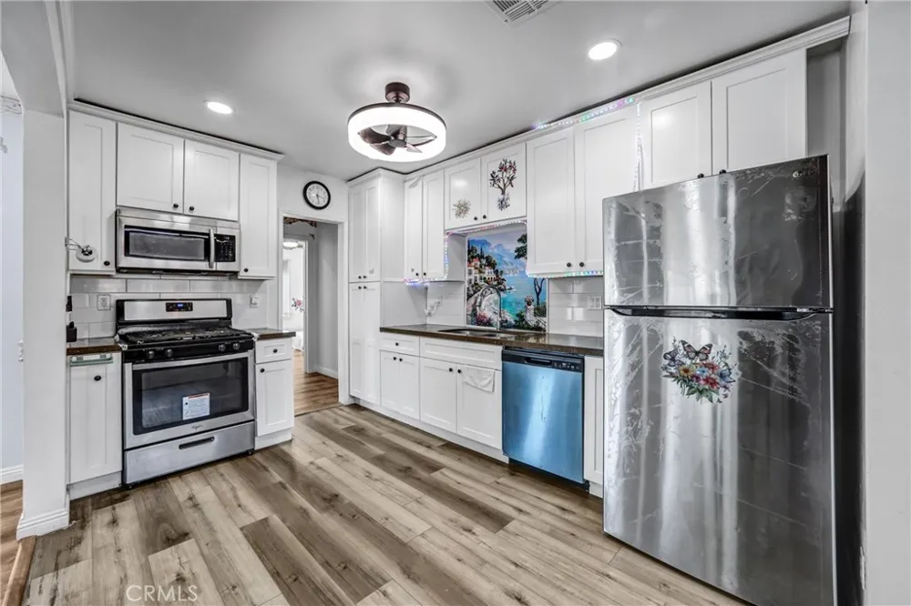 4308 Cloud Avenue La Crescenta, CA 91214