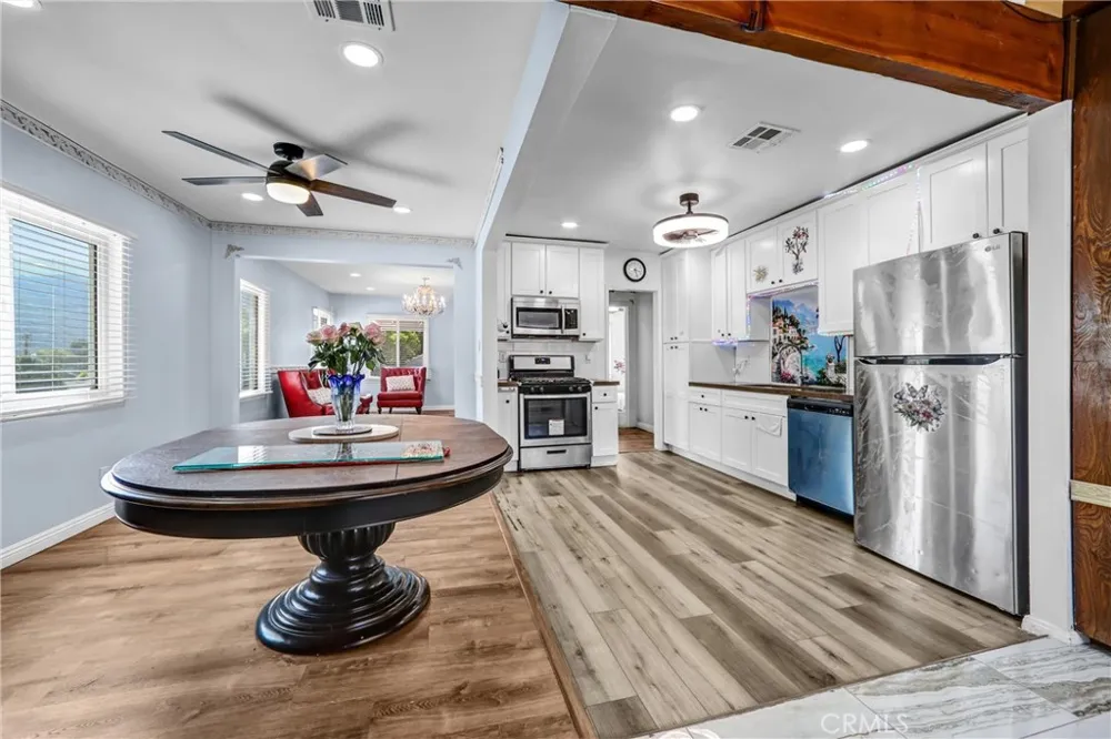 4308 Cloud Avenue La Crescenta, CA 91214