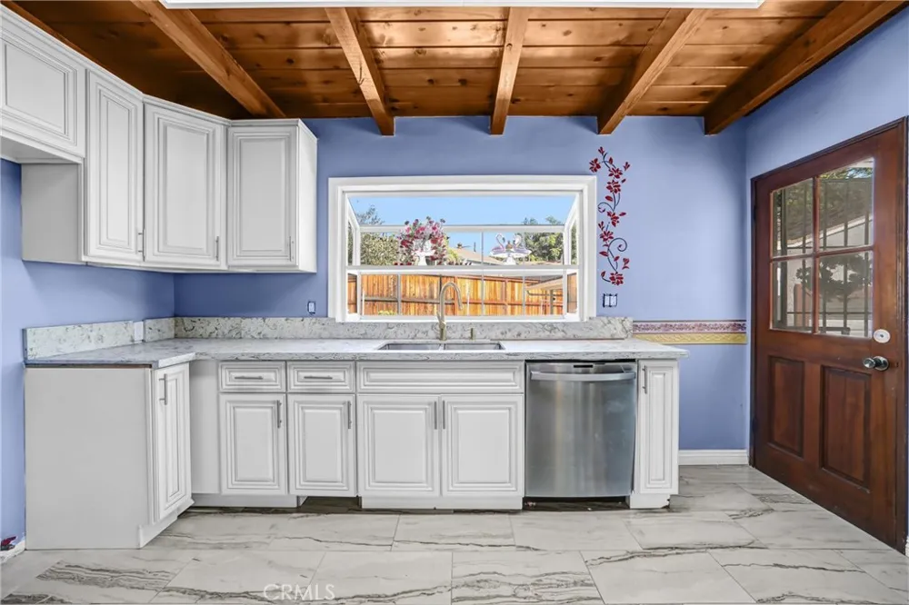 4308 Cloud Avenue La Crescenta, CA 91214