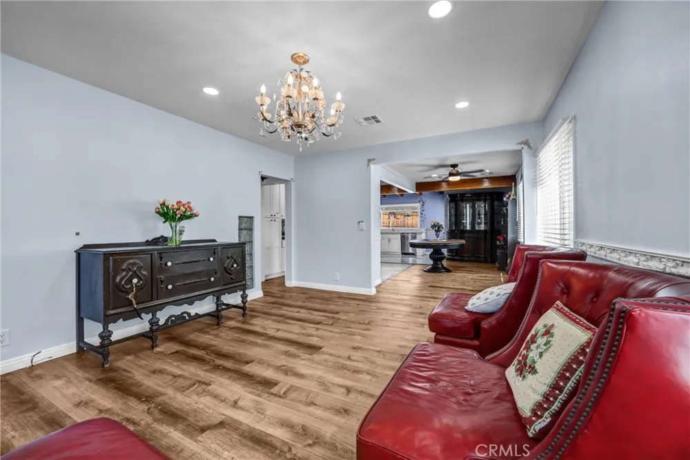 4308 Cloud Avenue La Crescenta, CA 91214