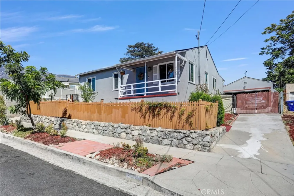 4308 Cloud Avenue La Crescenta, CA 91214