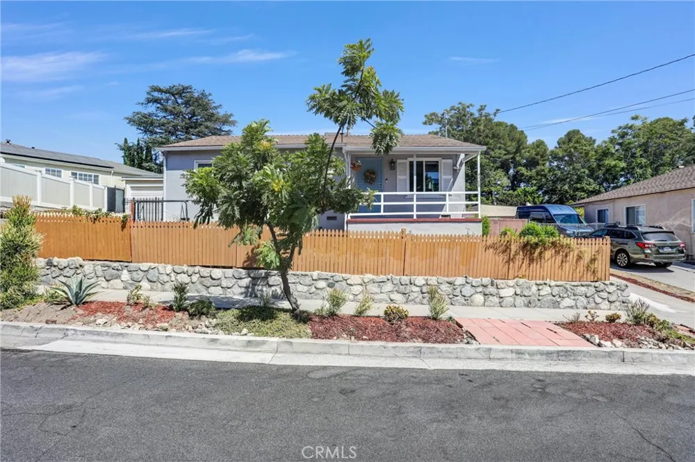 4308 Cloud Avenue La Crescenta, CA 91214