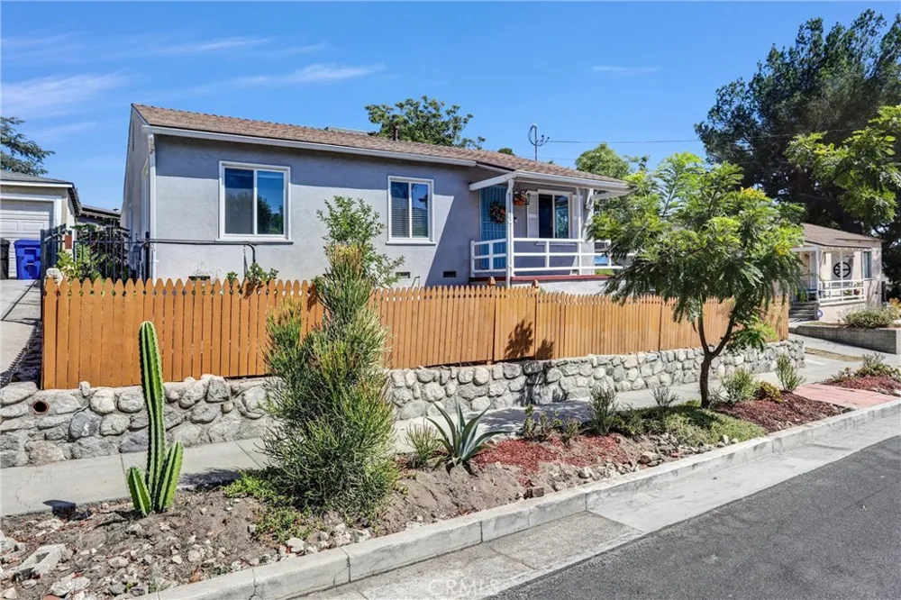 4308 Cloud Avenue La Crescenta, CA 91214