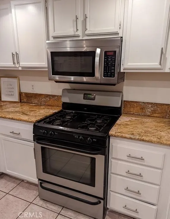 808 Atchison Colton, CA 92324