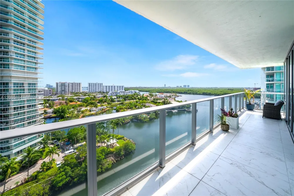 300 Sunny Isles Blvd #4-1208 Sunny Isles Beach, FL 33160