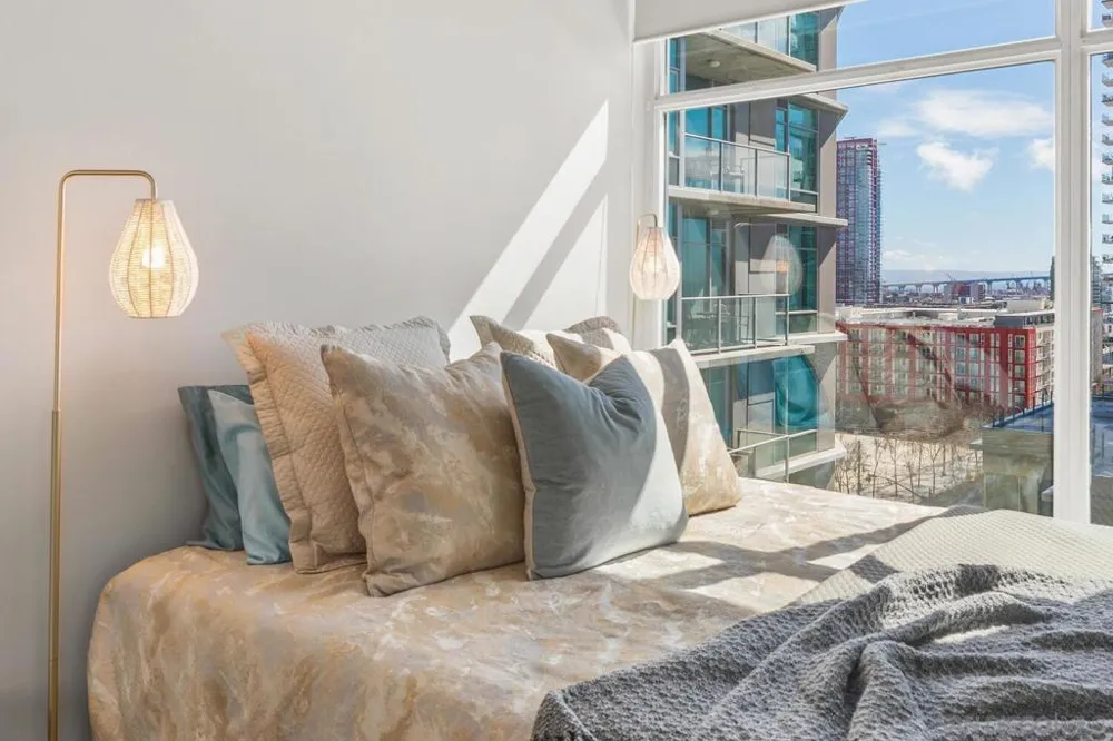 1080 Park Blvd #902 San Diego, CA 92101