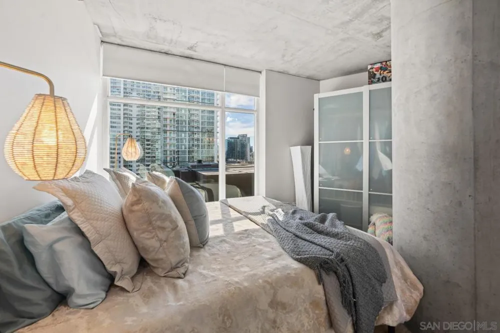 1080 Park Blvd #902 San Diego, CA 92101