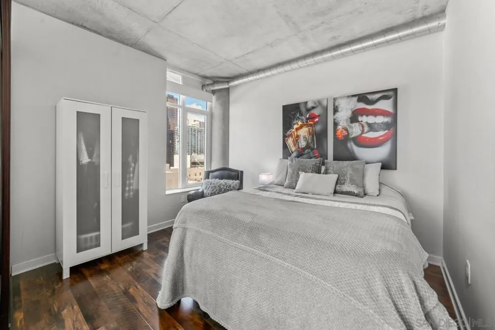 1080 Park Blvd #902 San Diego, CA 92101