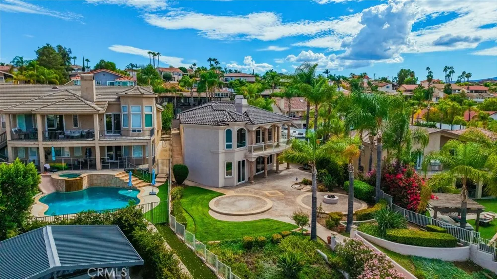 22330 Village Way Canyon Lake, CA 92587