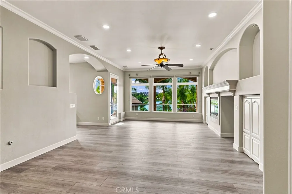 22330 Village Way Canyon Lake, CA 92587