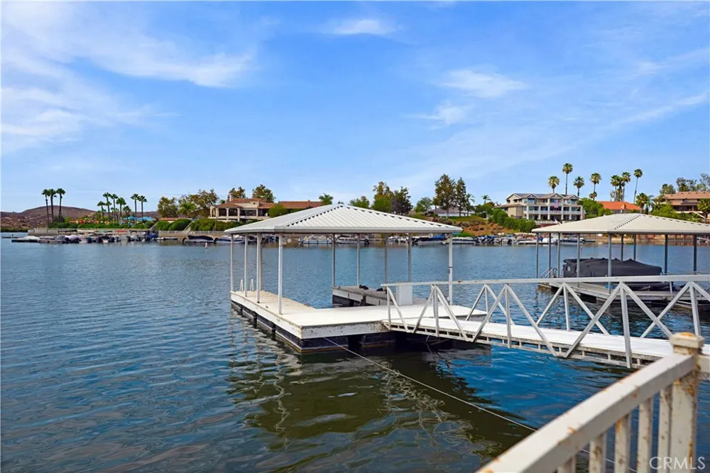 22330 Village Way Canyon Lake, CA 92587