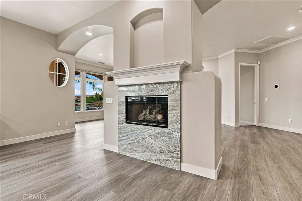 22330 Village Way Canyon Lake, CA 92587
