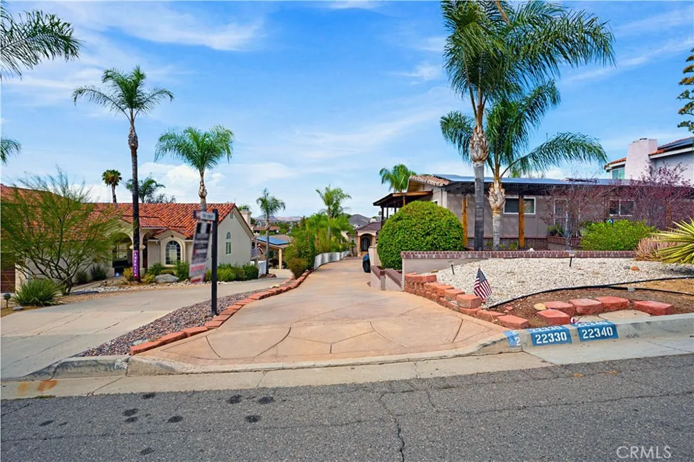 22330 Village Way Canyon Lake, CA 92587