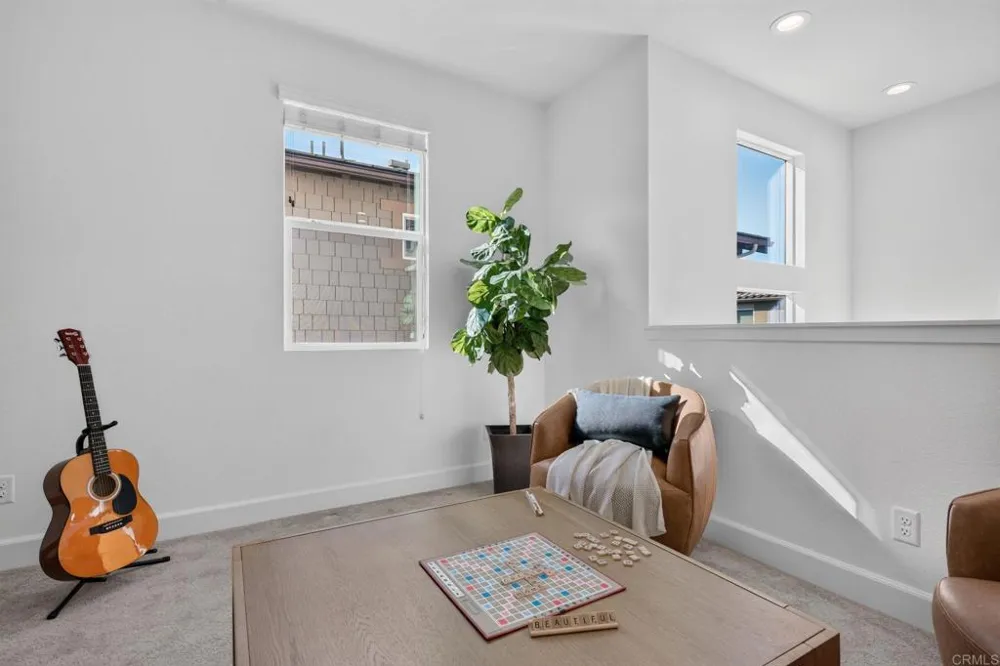 3240 Crecida Way Carlsbad, CA 92010