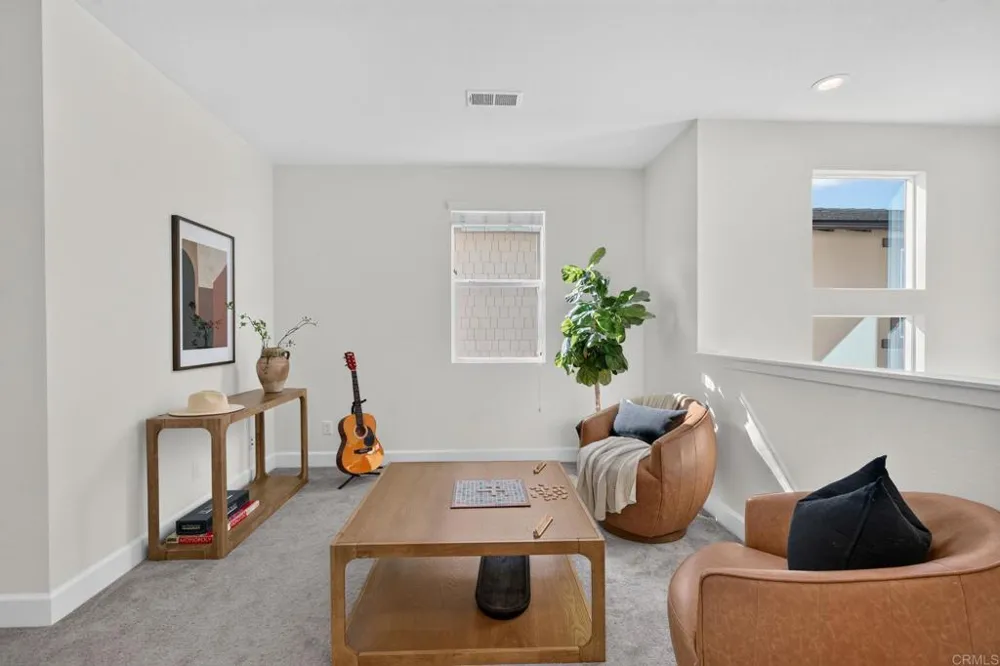 3240 Crecida Way Carlsbad, CA 92010