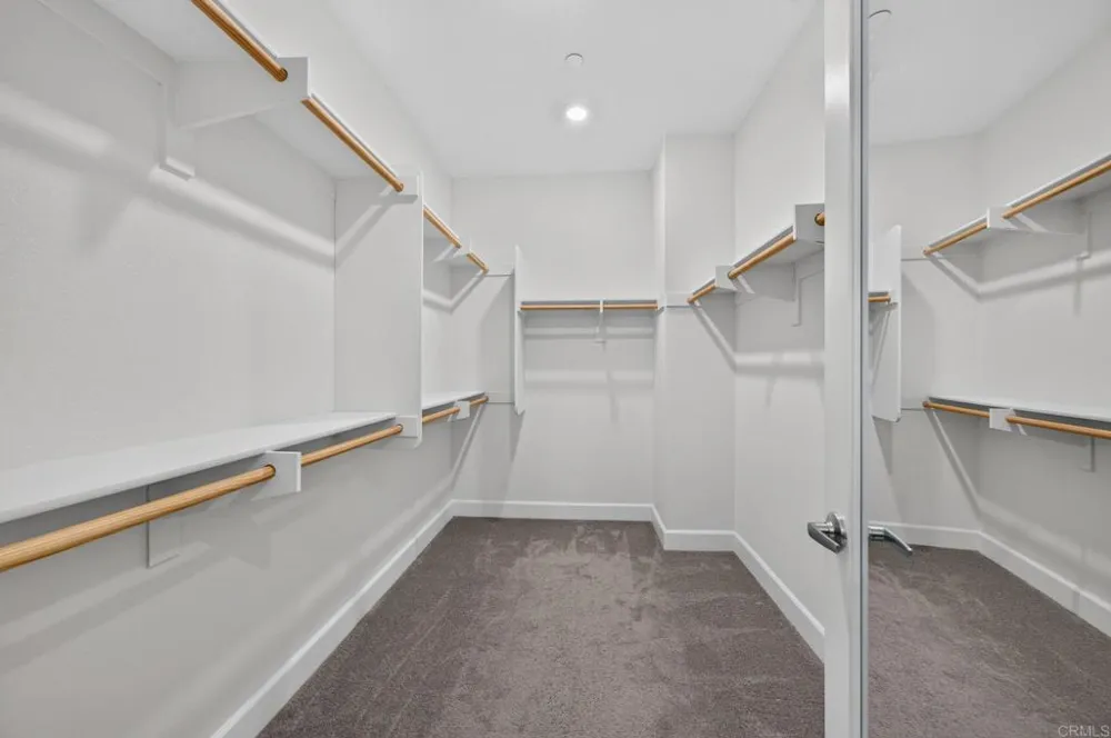 3240 Crecida Way Carlsbad, CA 92010