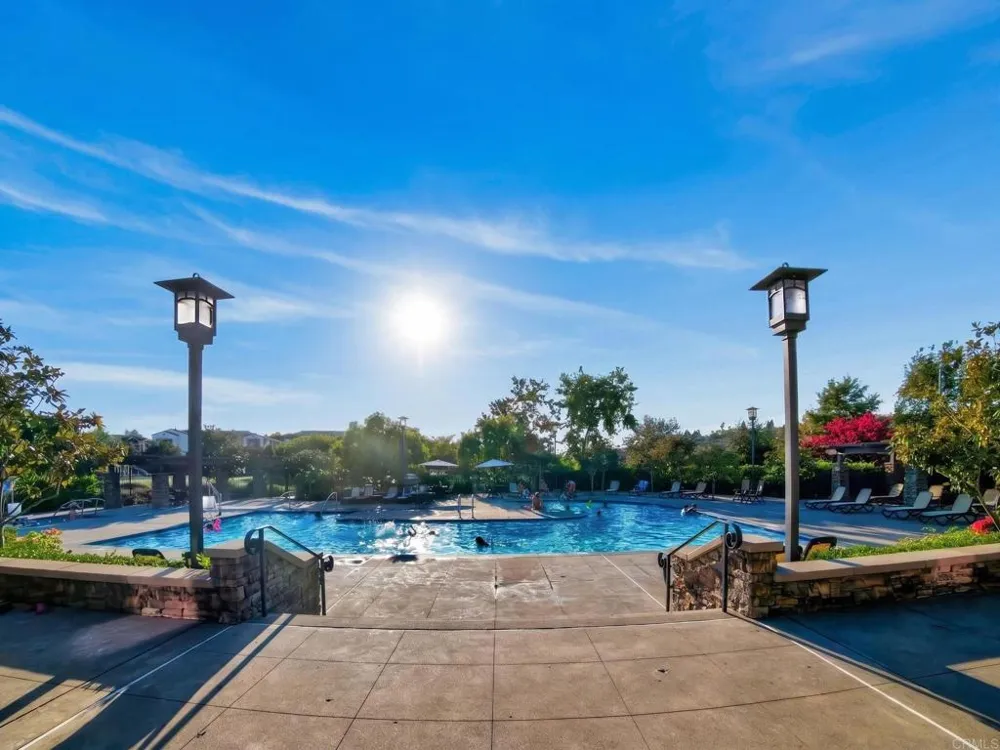 3240 Crecida Way Carlsbad, CA 92010