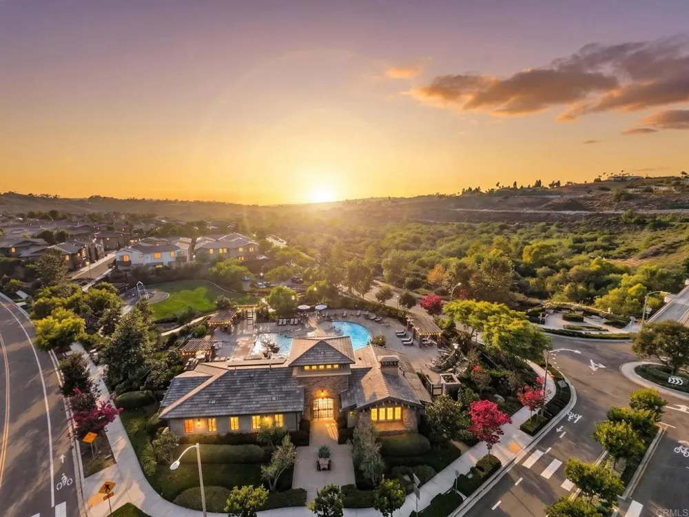 3240 Crecida Way Carlsbad, CA 92010