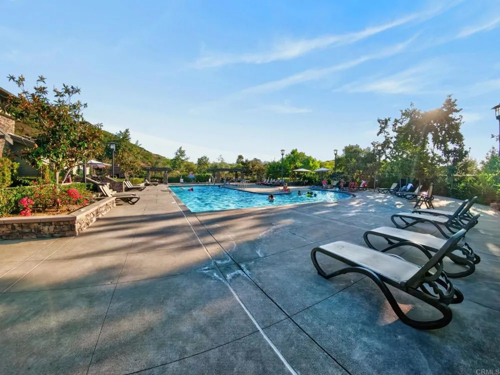 3240 Crecida Way Carlsbad, CA 92010