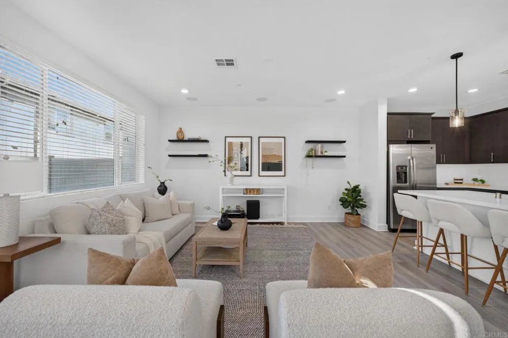 3240 Crecida Way Carlsbad, CA 92010