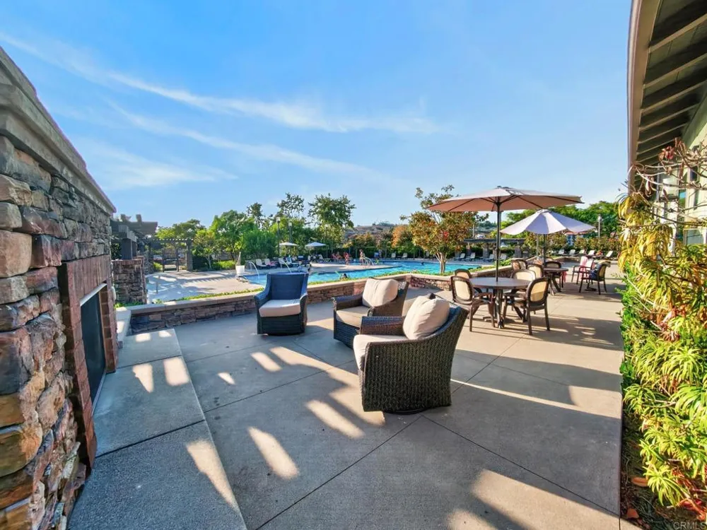 3240 Crecida Way Carlsbad, CA 92010