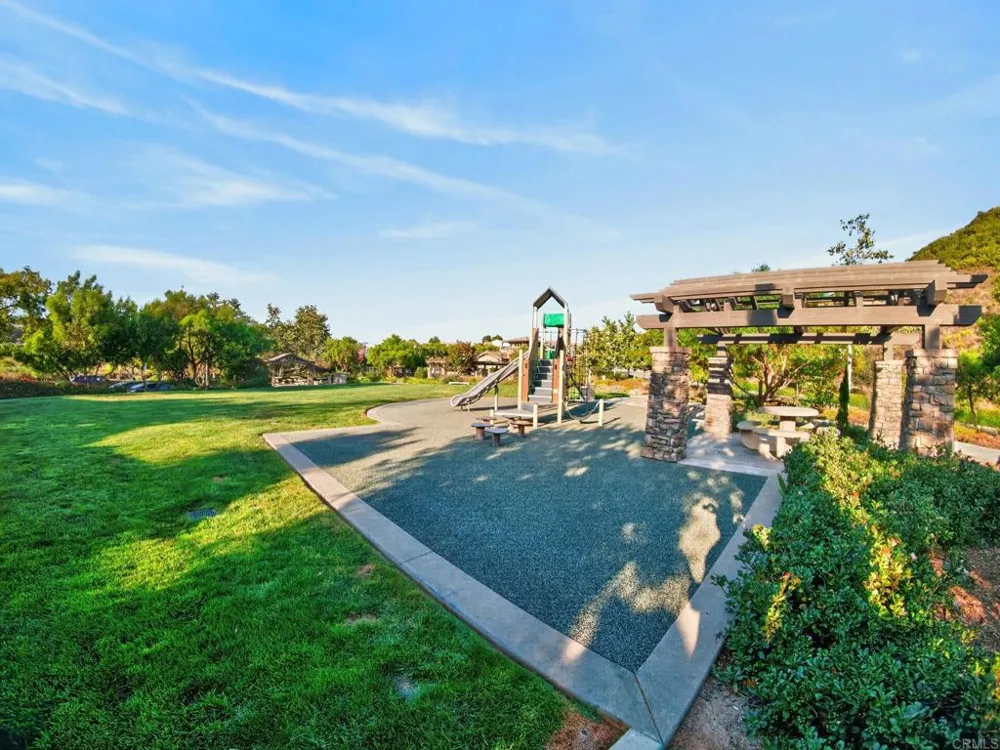 3240 Crecida Way Carlsbad, CA 92010