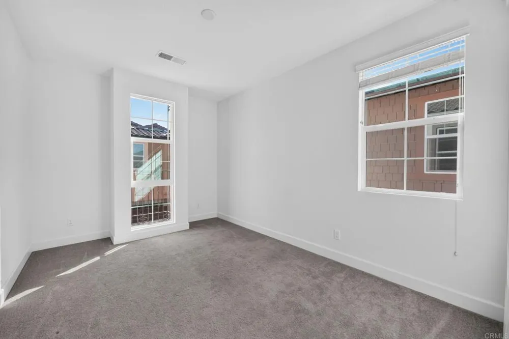 3240 Crecida Way Carlsbad, CA 92010