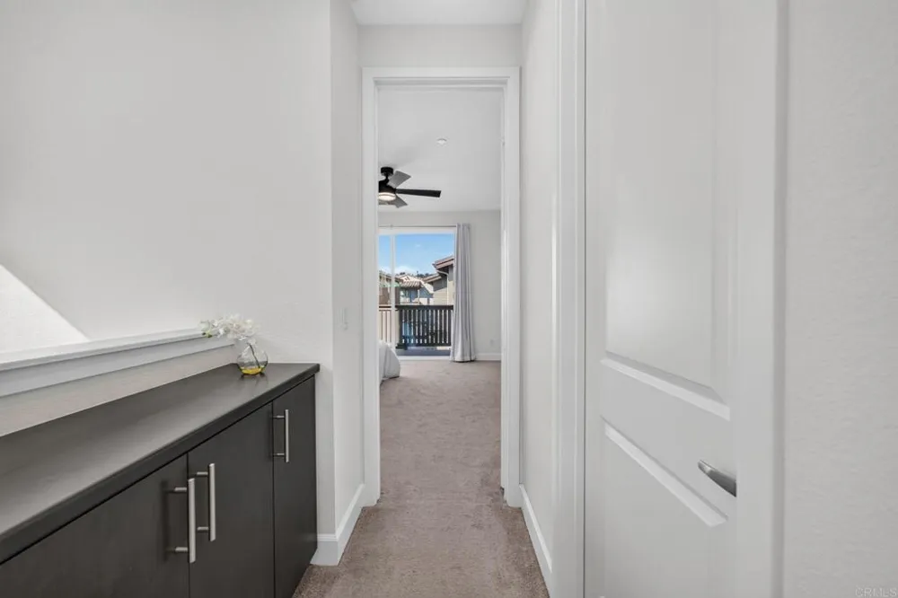 3240 Crecida Way Carlsbad, CA 92010