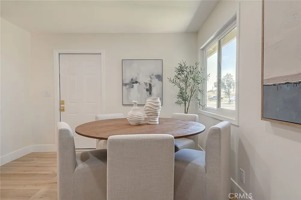 2113 S Forest Santa Ana, CA 92704