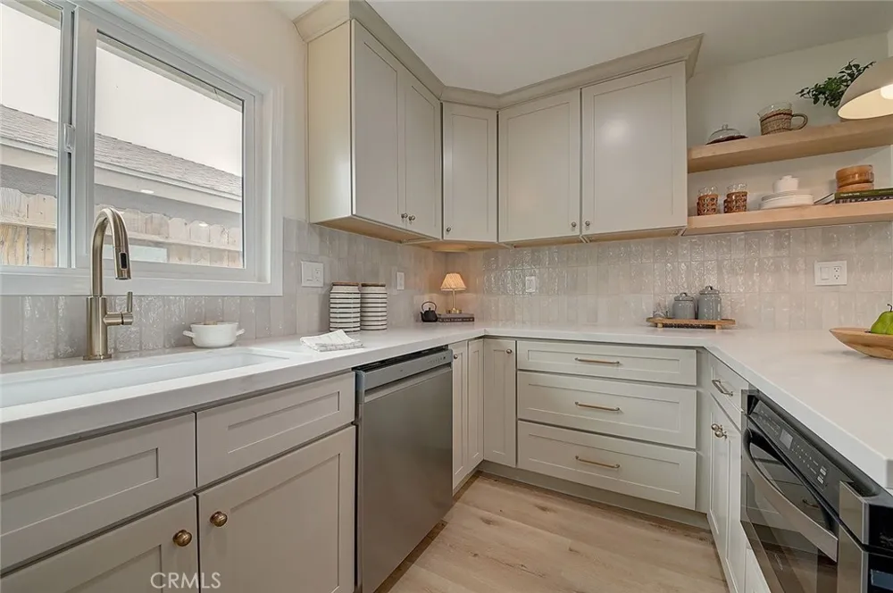 2113 S Forest Santa Ana, CA 92704