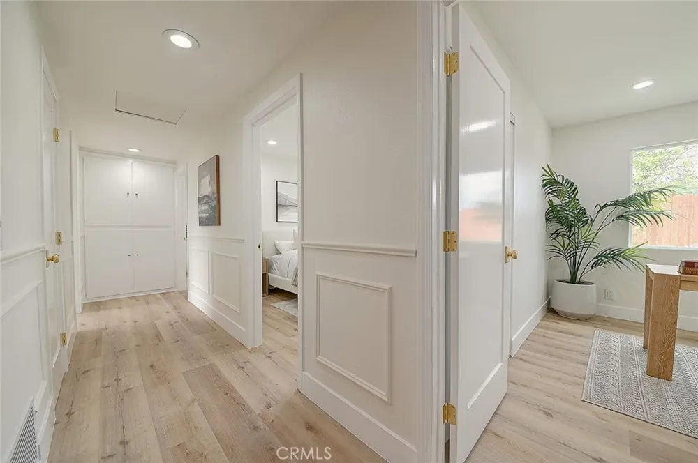 2113 S Forest Santa Ana, CA 92704