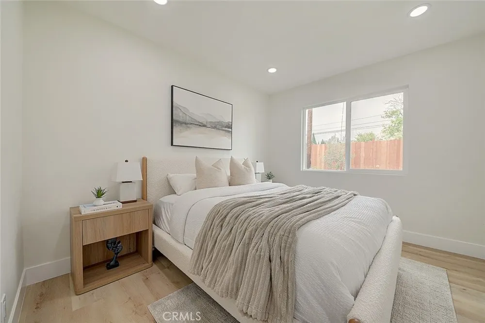 2113 S Forest Santa Ana, CA 92704