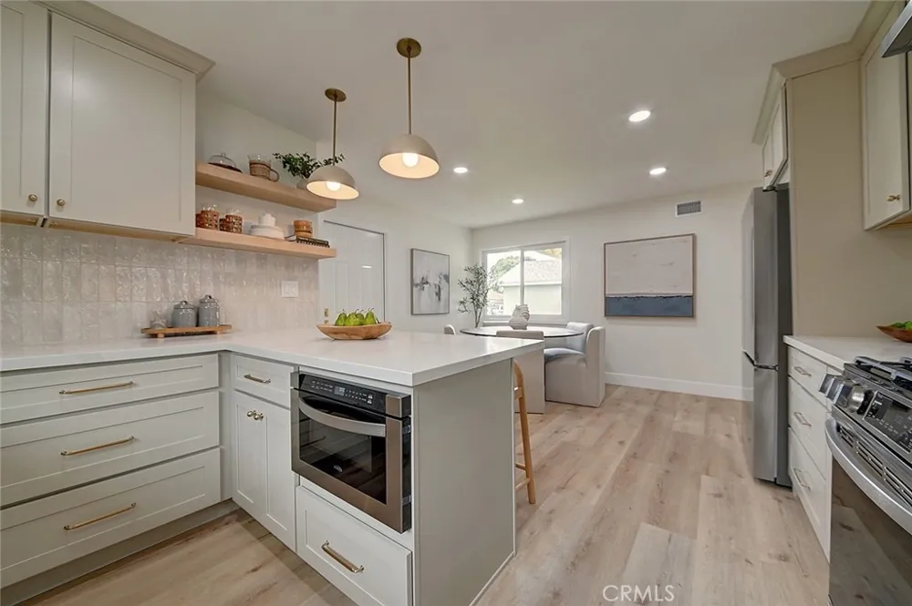 2113 S Forest Santa Ana, CA 92704