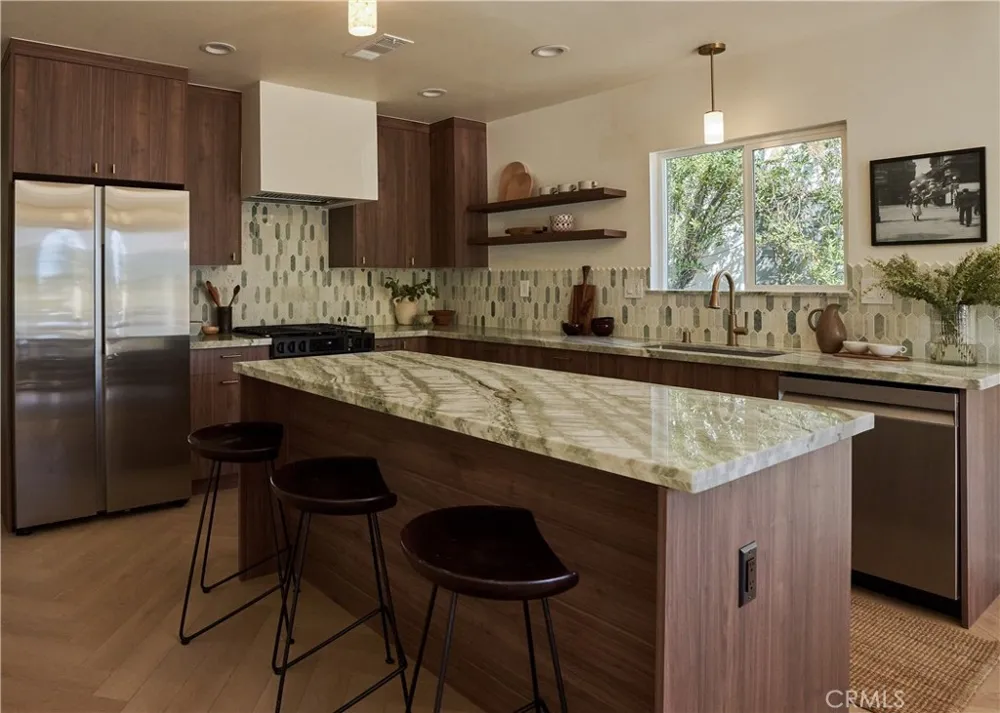 721 Palm Drive Glendale, CA 91202