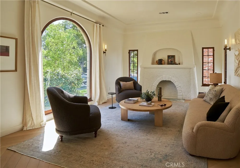 721 Palm Drive Glendale, CA 91202
