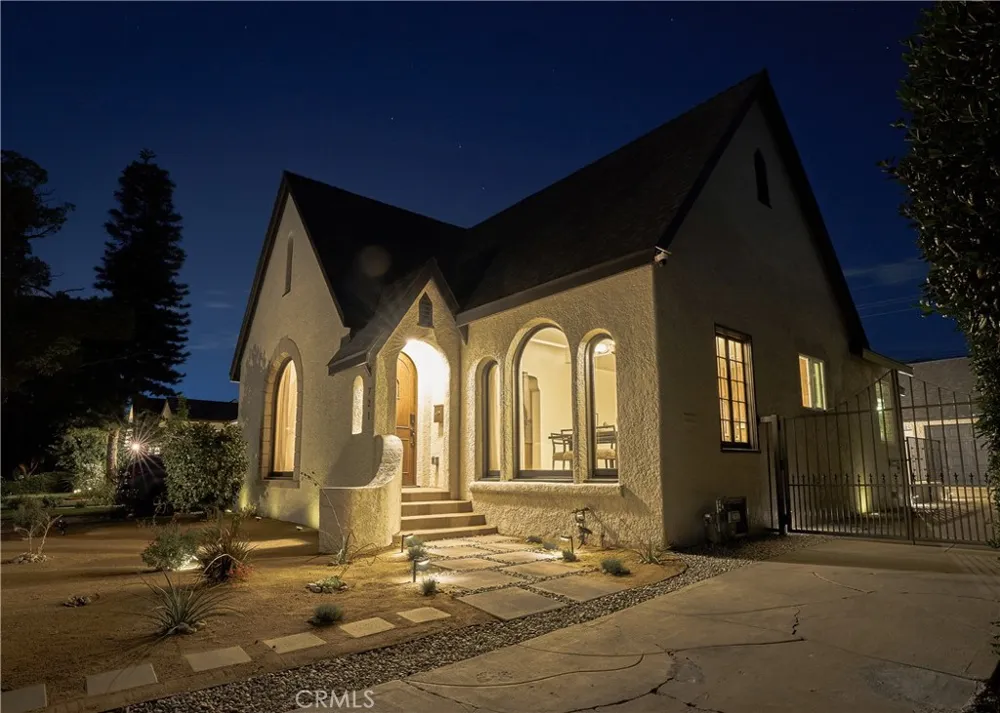721 Palm Drive Glendale, CA 91202