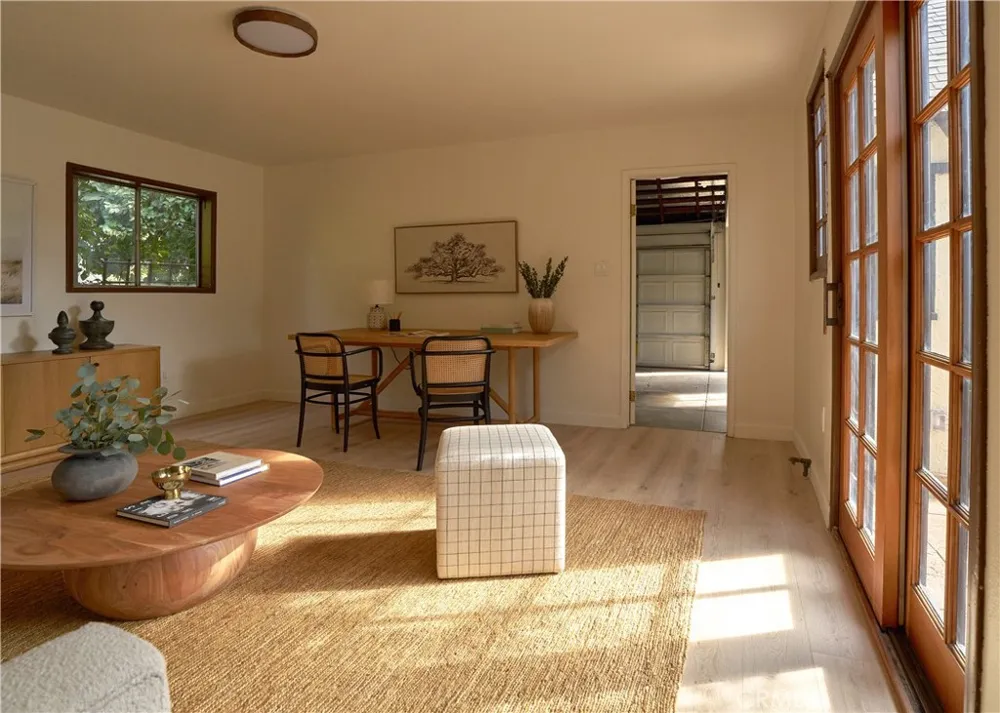 721 Palm Drive Glendale, CA 91202