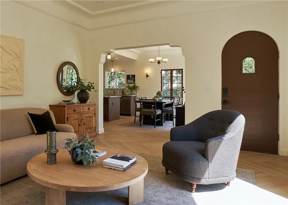 721 Palm Drive Glendale, CA 91202