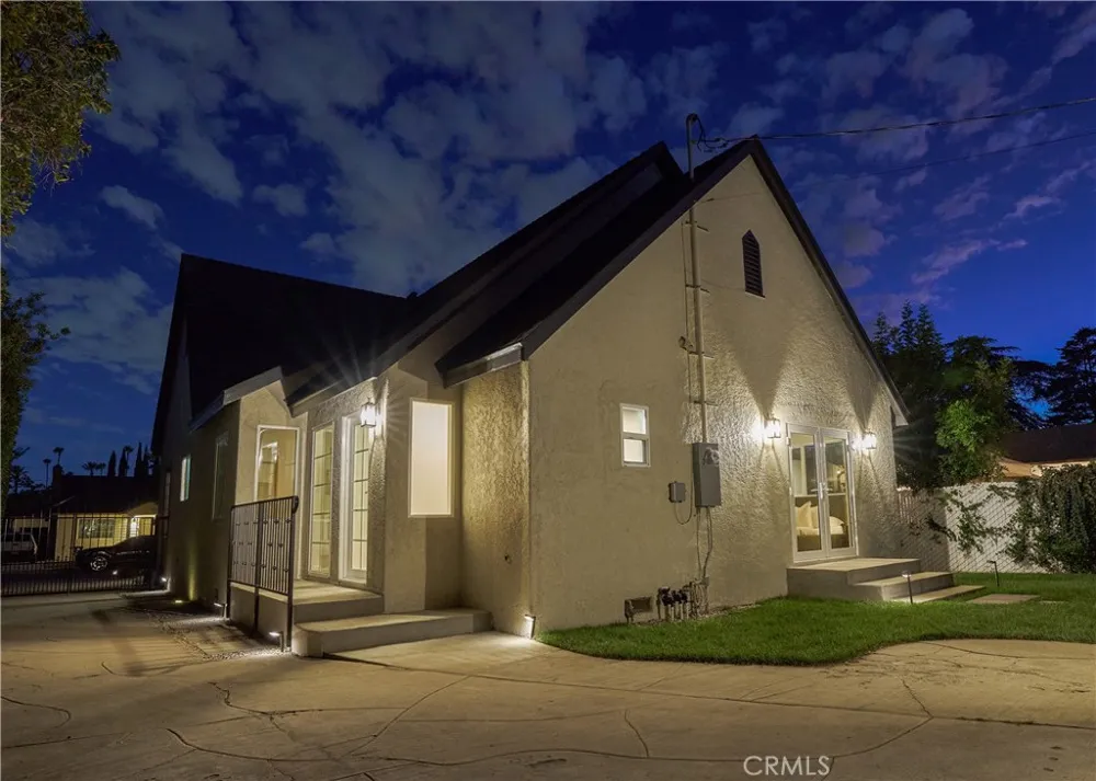 721 Palm Drive Glendale, CA 91202