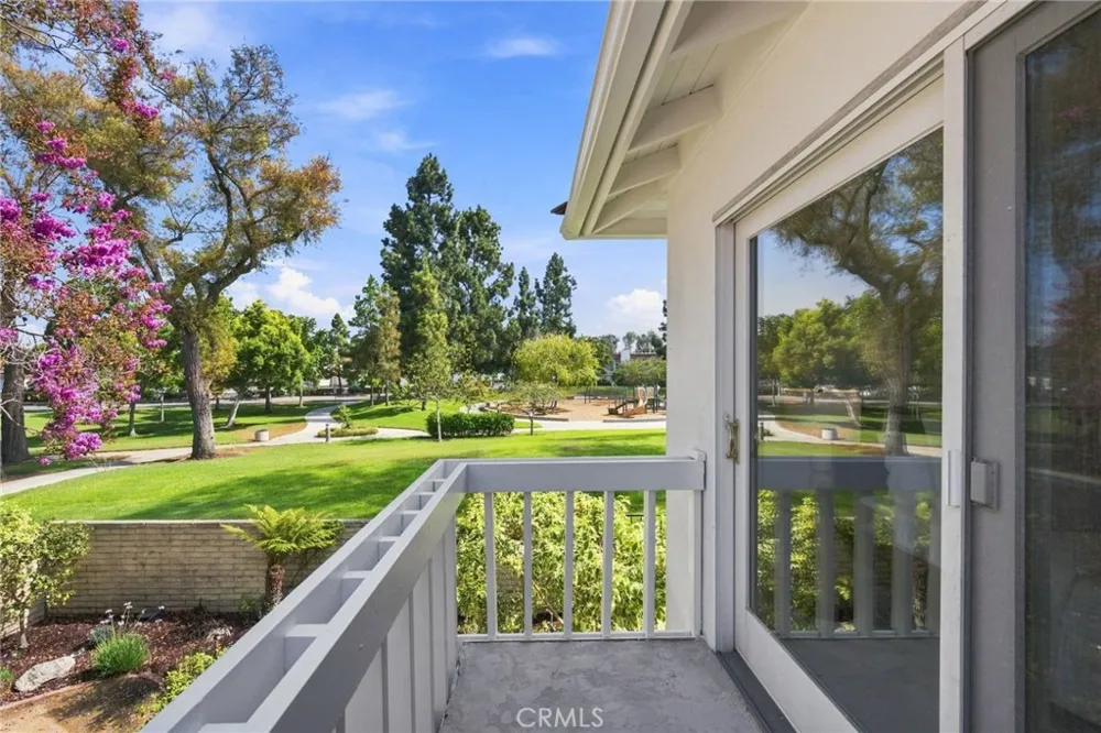 16 Angell Street Irvine, CA 92612