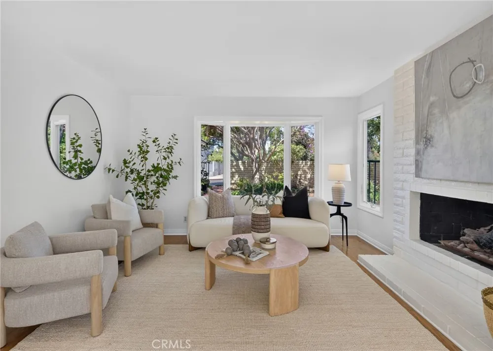 16 Angell Street Irvine, CA 92612
