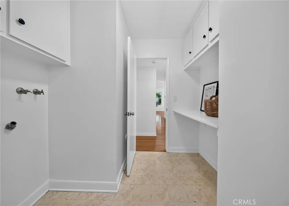 16 Angell Street Irvine, CA 92612