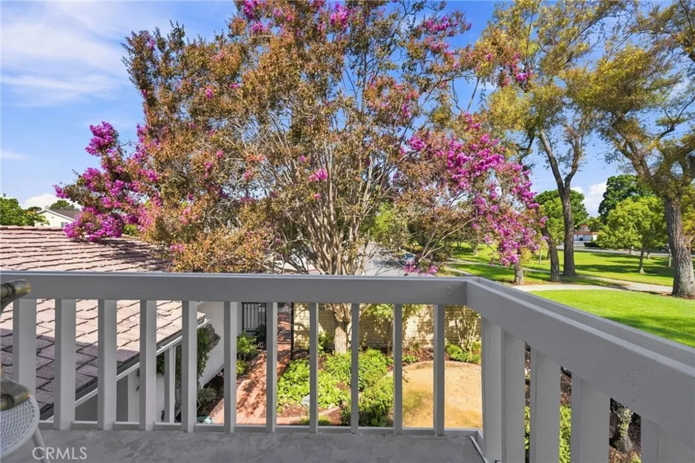 16 Angell Street Irvine, CA 92612
