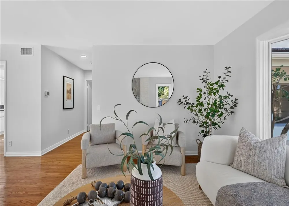 16 Angell Street Irvine, CA 92612