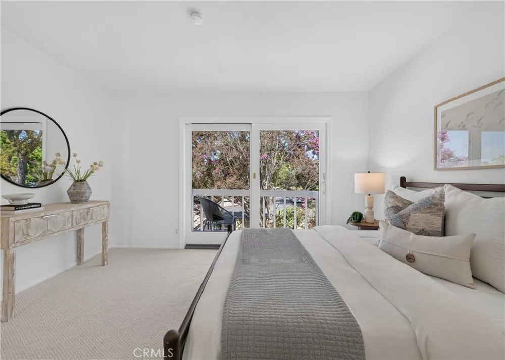 16 Angell Street Irvine, CA 92612