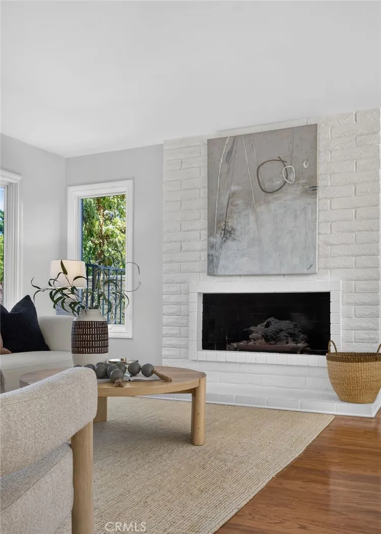 16 Angell Street Irvine, CA 92612