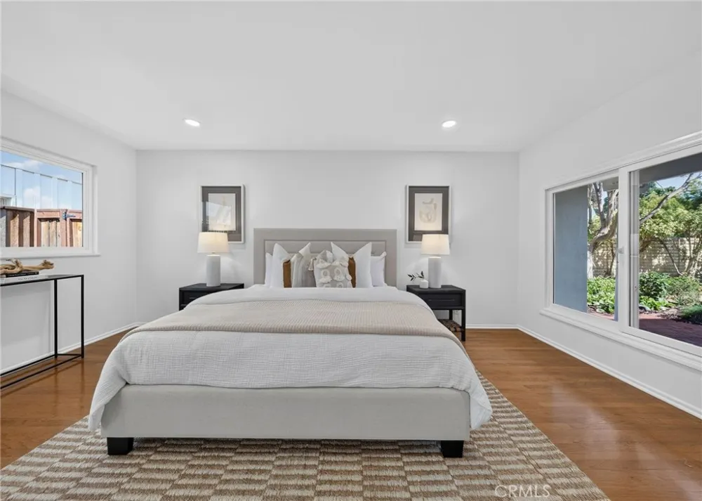 16 Angell Street Irvine, CA 92612