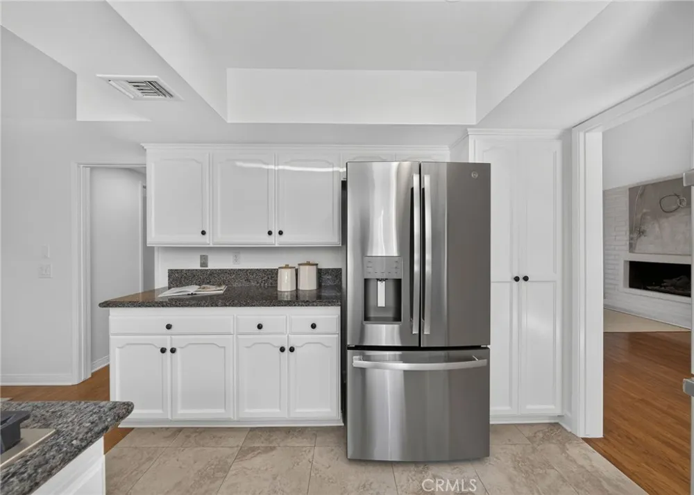 16 Angell Street Irvine, CA 92612