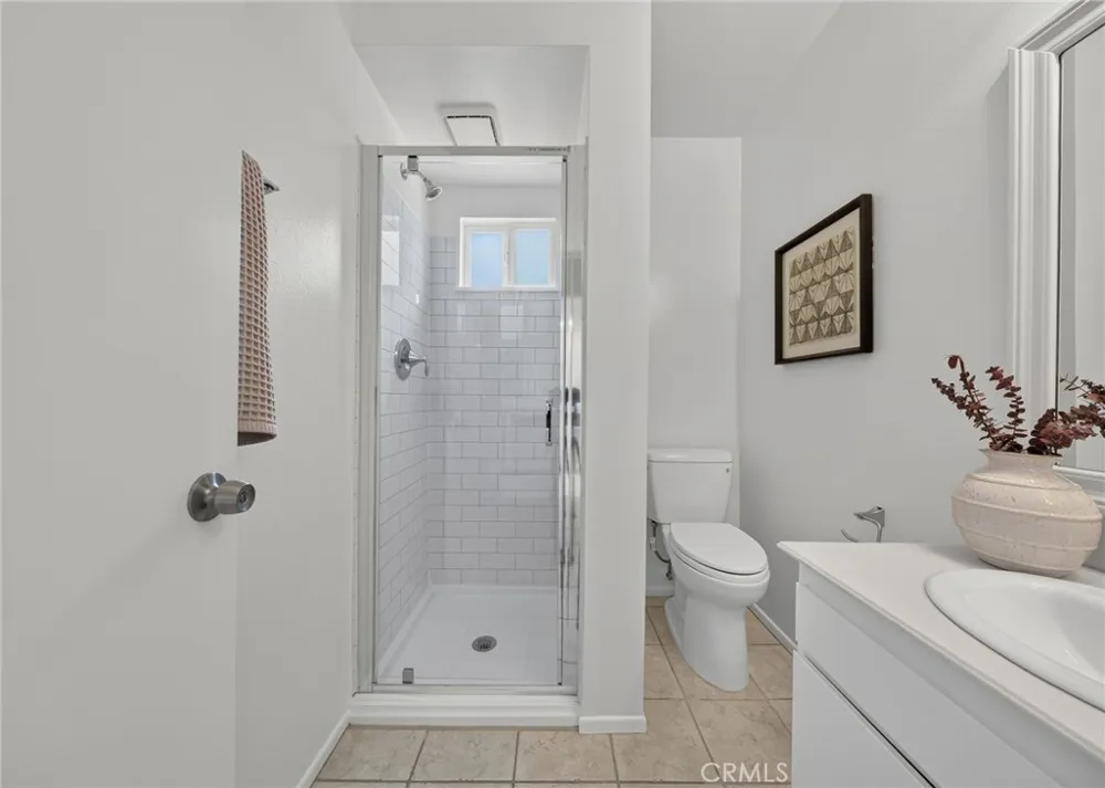 16 Angell Street Irvine, CA 92612